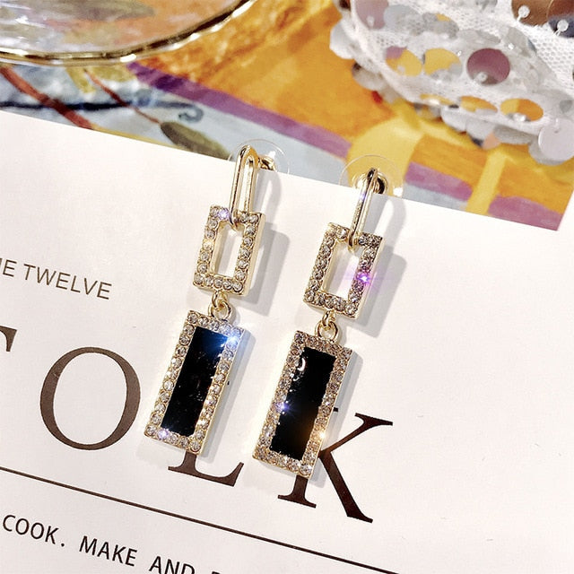 2019 New Crystal Pearl Tassel Earrings Female Long Paragraph Geometric Pendant Earrings Wedding Fashion Jewelry Jewelry Gifts